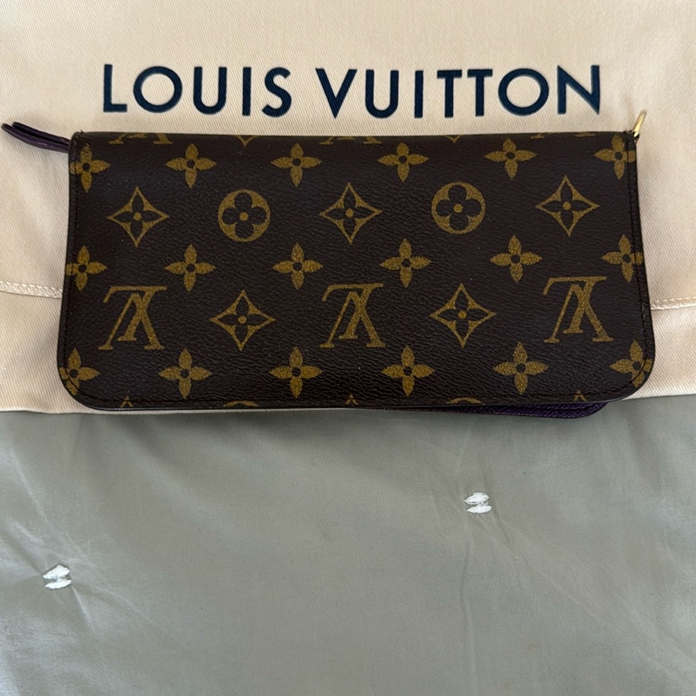 Monogram Louis Vuitton insolite wallet